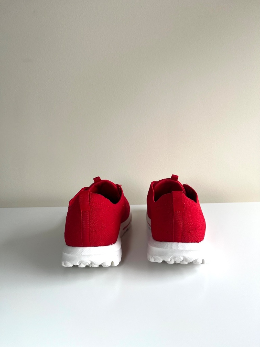 Sketchers Go Walk Travel Sneakers Women's Walking Shoes Size 8 Red - Picture 5 of 9